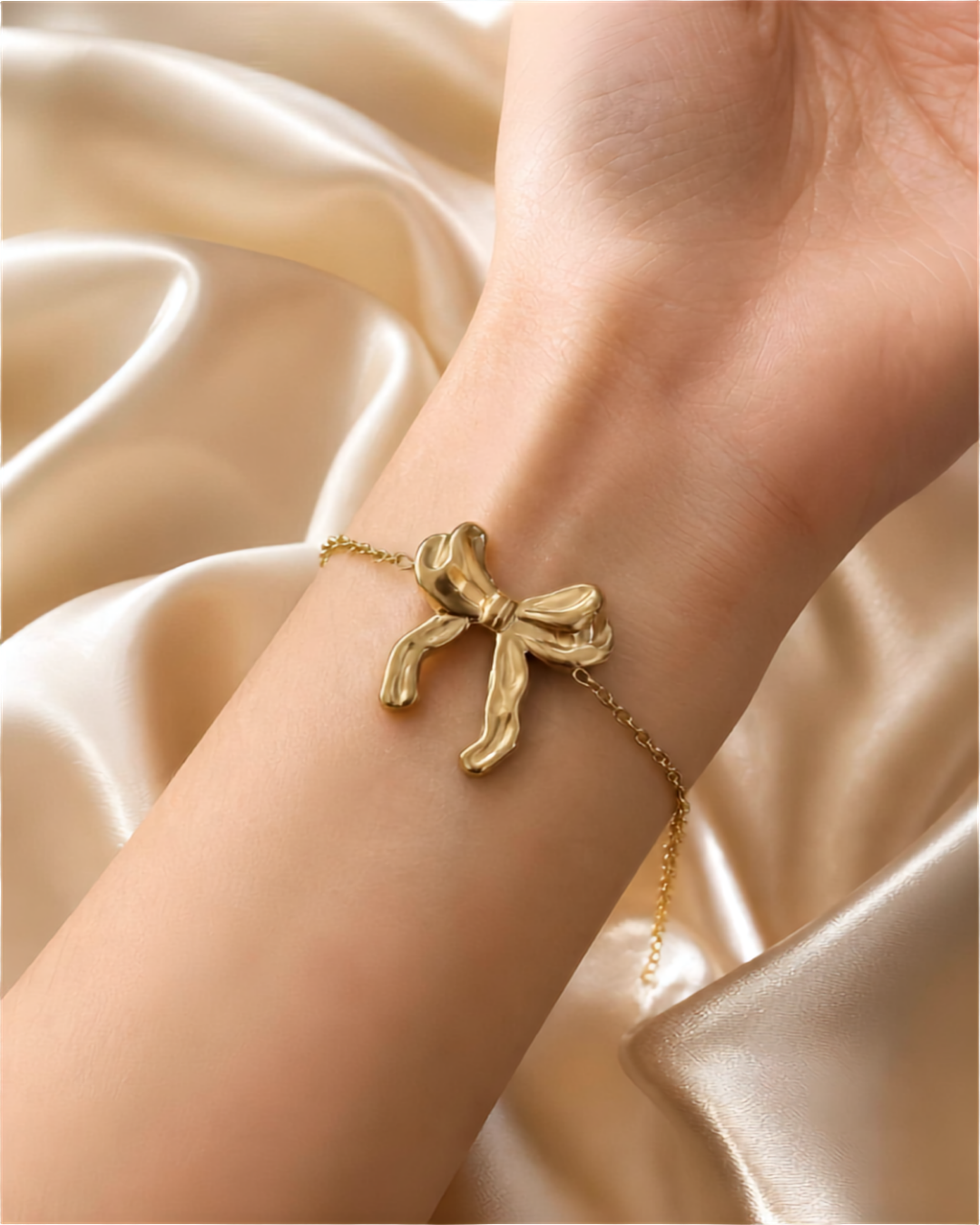 Golden Bow Bracelet