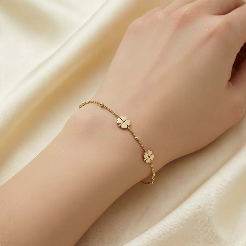 Dainty Fleur Bracelet